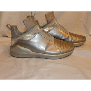 Kylie Jenner x Puma Fierce LIMITED EDITION